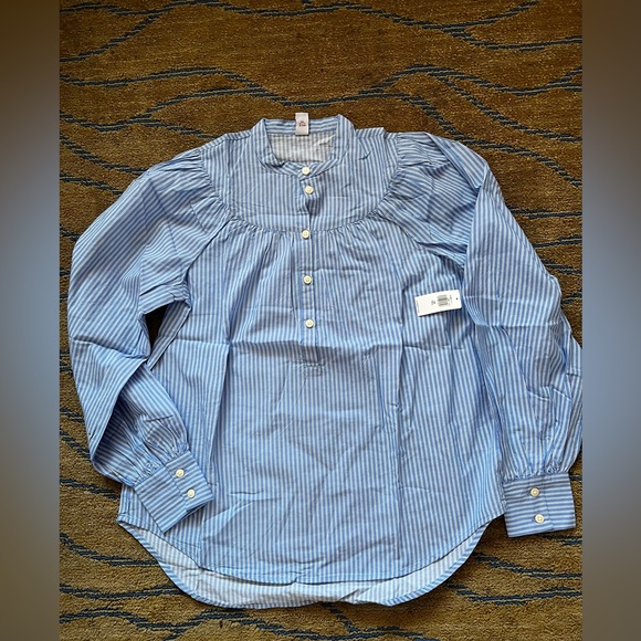 Puff-Sleeve Striped HenleyVisitarShirt for Women - Picture 11 of 11